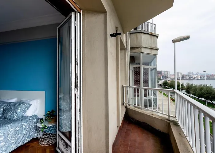 Gran En Primera Linea De Playa * خيخون