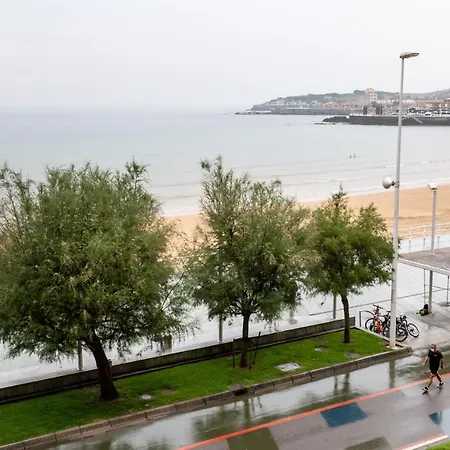 Apartment Gran En Primera Linea De Playa Gijon