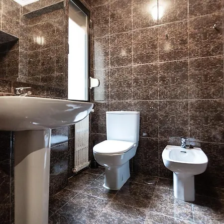 Apartment Gran En Primera Linea De Playa Gijon