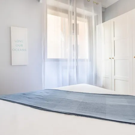 Apartment Gran En Primera Linea De Playa Gijon