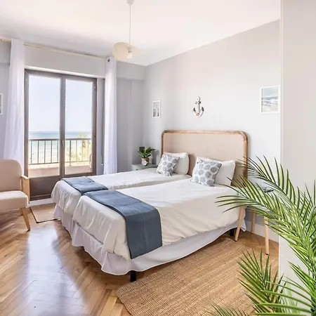 Gran En Primera Linea De Playa Gijon