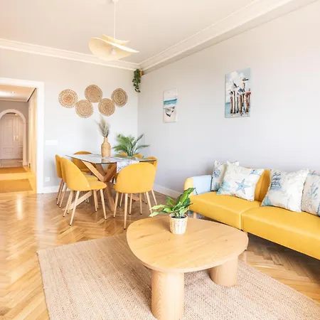Gran En Primera Linea De Playa Apartamento Gijón
