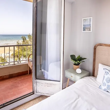 Gran En Primera Linea De Playa Apartamento *